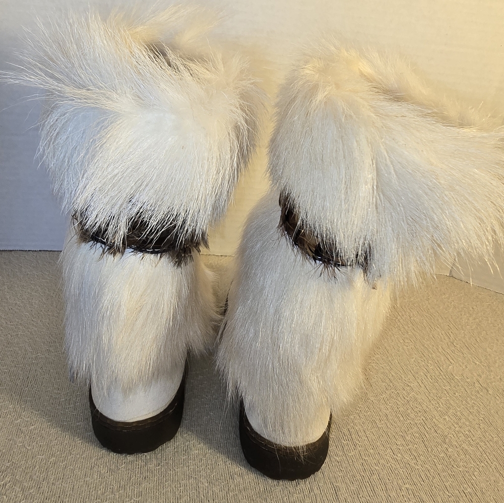 Kola BearPaw Cream Fur Boots size 6 - Picture 4 of 8